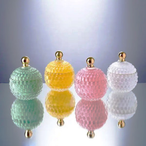 2020 High Quality Decorative Luxury Geo Cut Glass Candle Jar with Lid